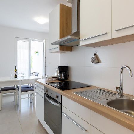 Amoroso Apartment 200M From Sea Poreč Exterior foto